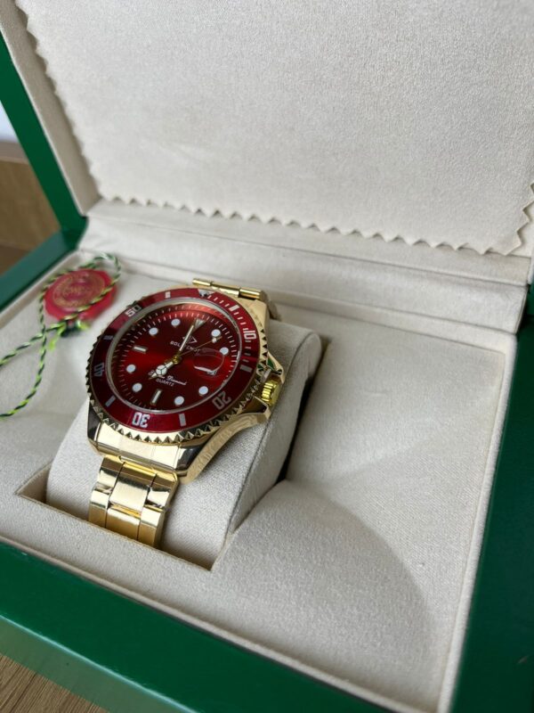 Relógio Dourado Com Vermelho Modelo Rlex Bollfendo - Imagem 8