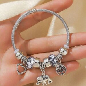 Pulseira Prata Feminina Com Berloques