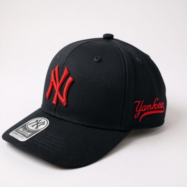 Boné new era Frente Americana Preto Com Vermelho