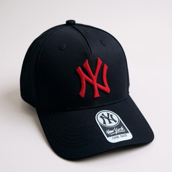 Boné new era Frente Americana Preto Com Vermelho - Imagem 2